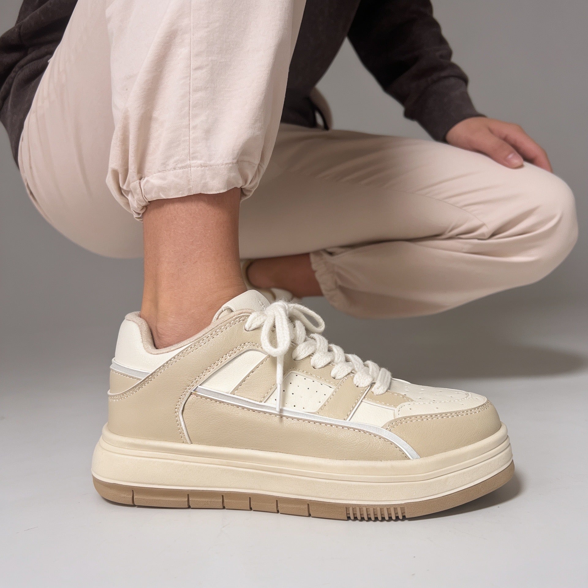 Sneaker Romina Beige