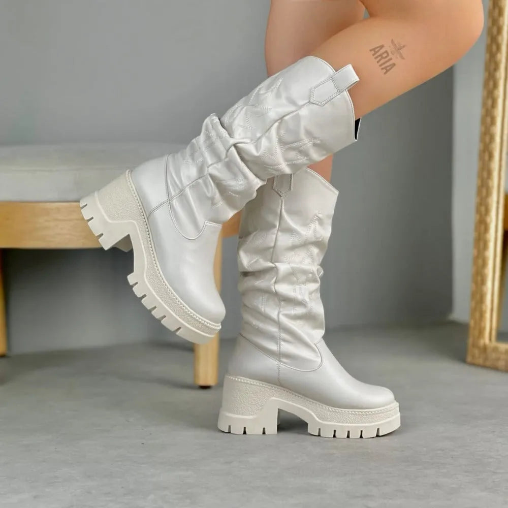 BOTA COACHELLA HUESO