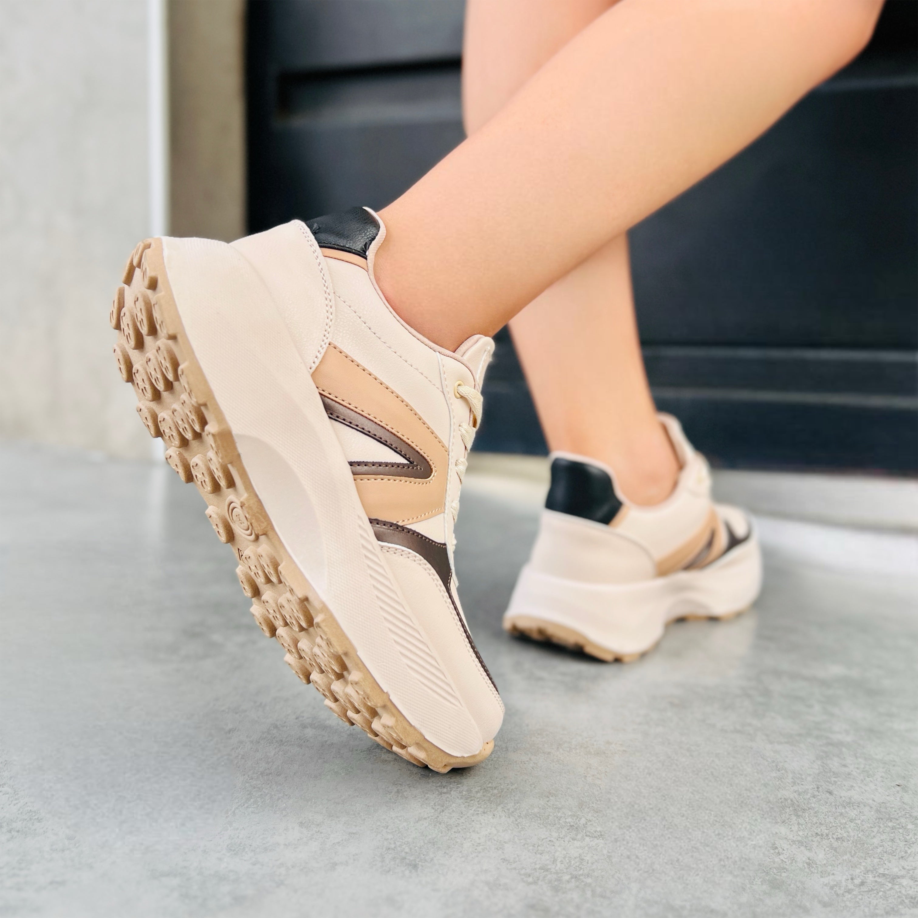 Sneaker Magaly Hueso