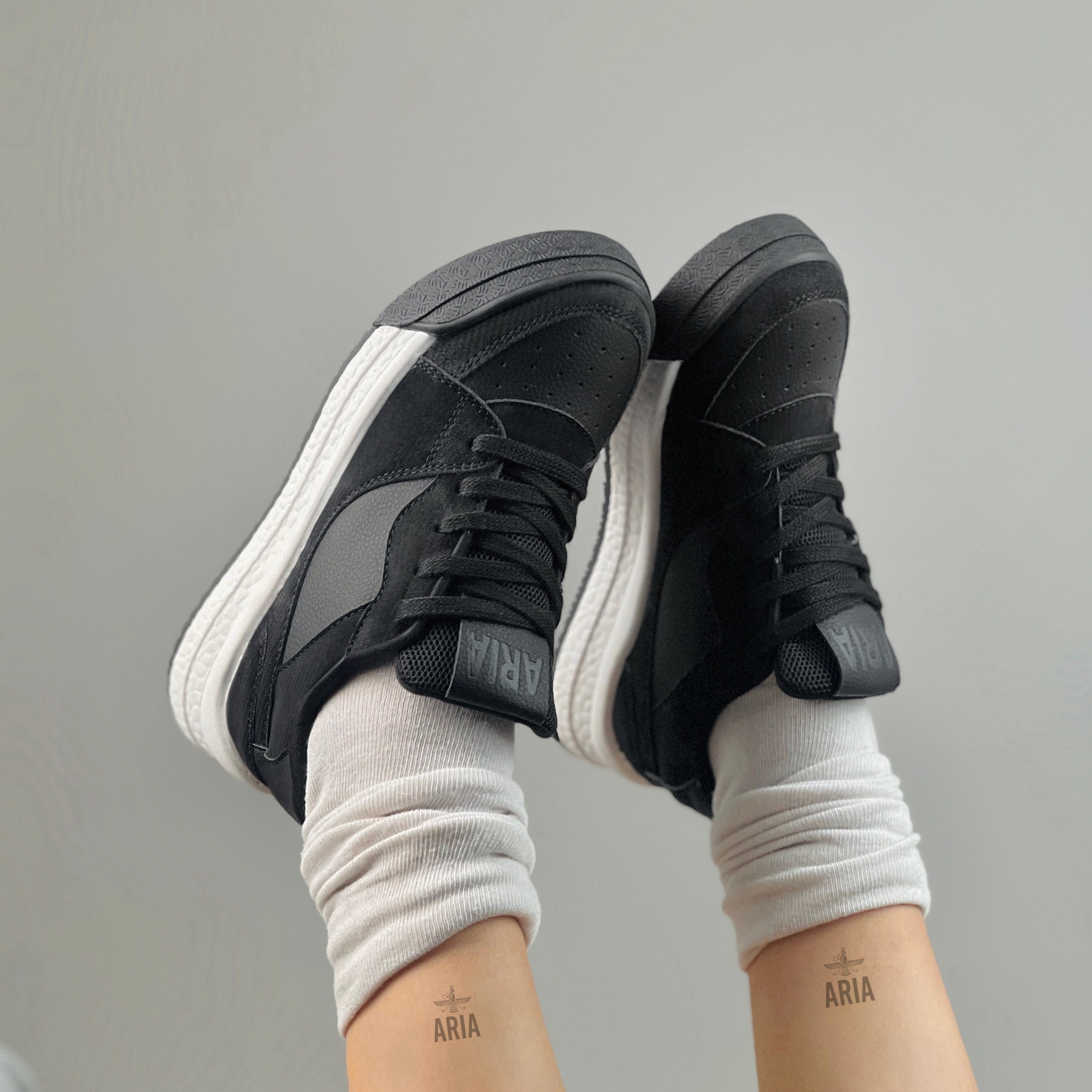 Sneaker Yuri Negro