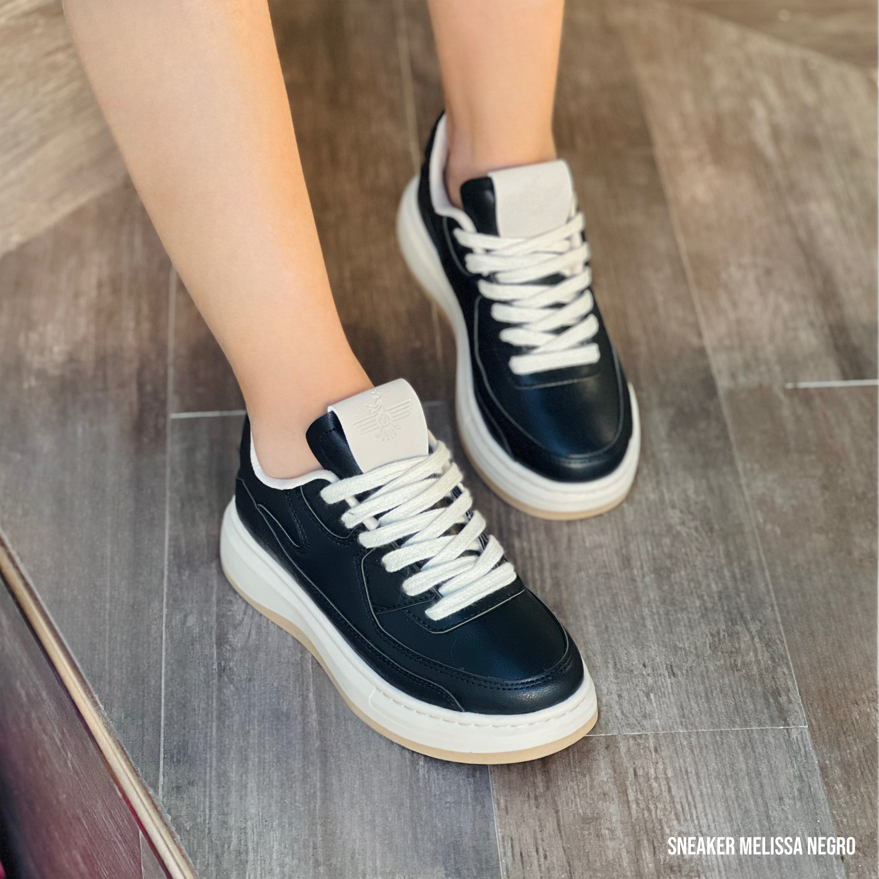 Sneaker Melissa Negro