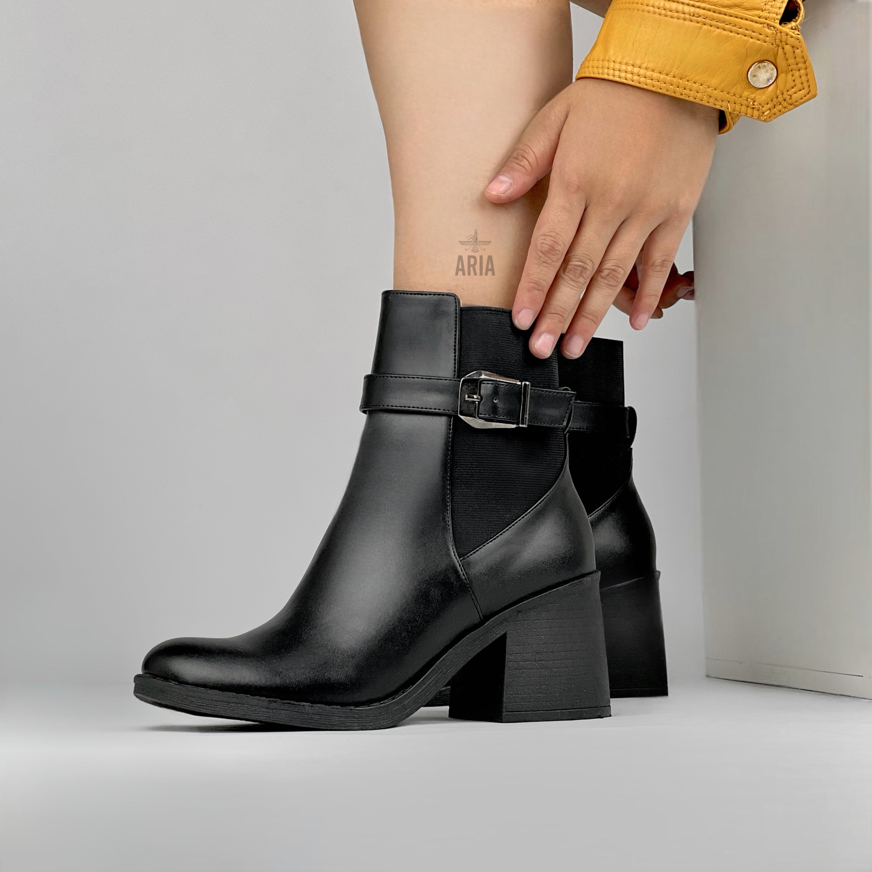 Botín Adriana Negro