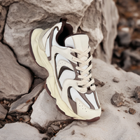Sneaker Zack Marrón