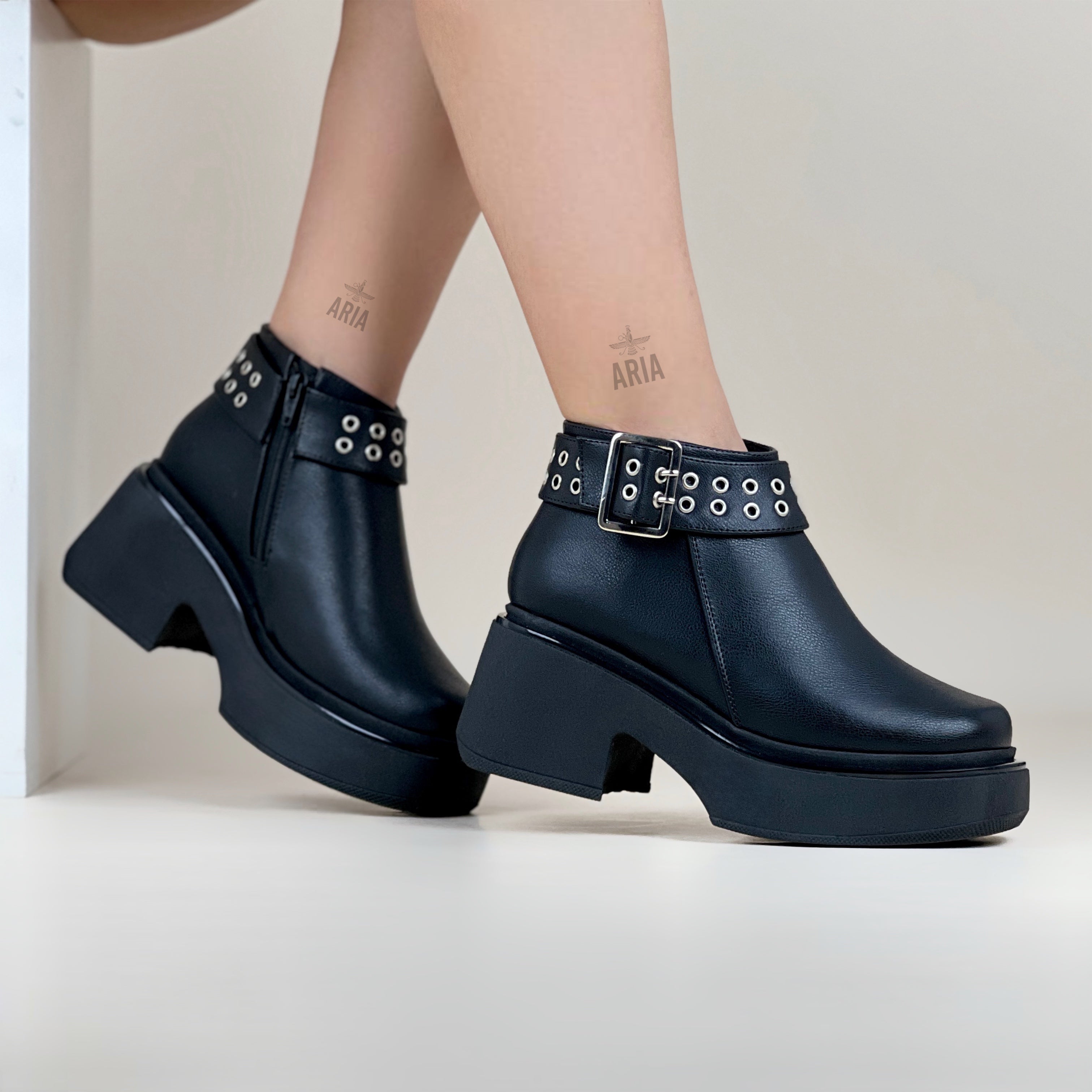 Botín Antonela Negro