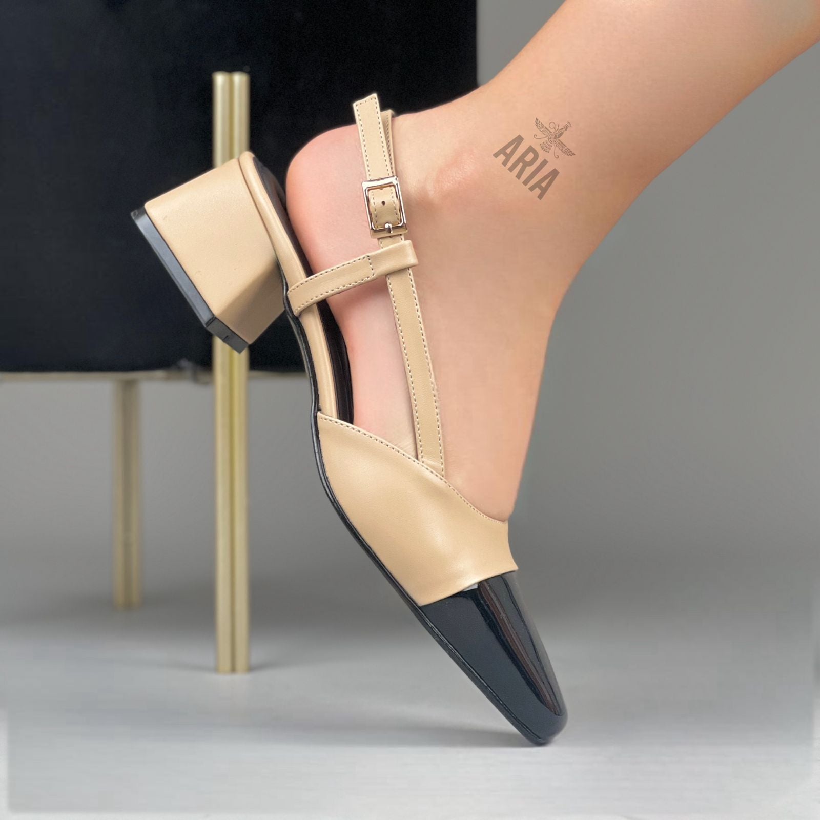 Chanel Beige Punta Charol