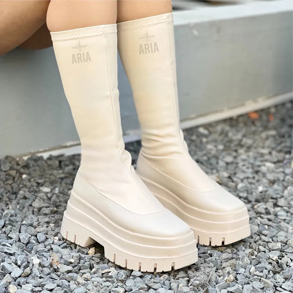 BOTA THAIS ALMENDRA CL