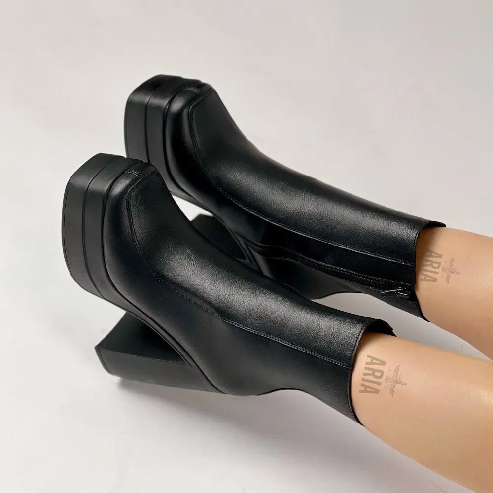 VERSARIA FRANSHESKA MATE