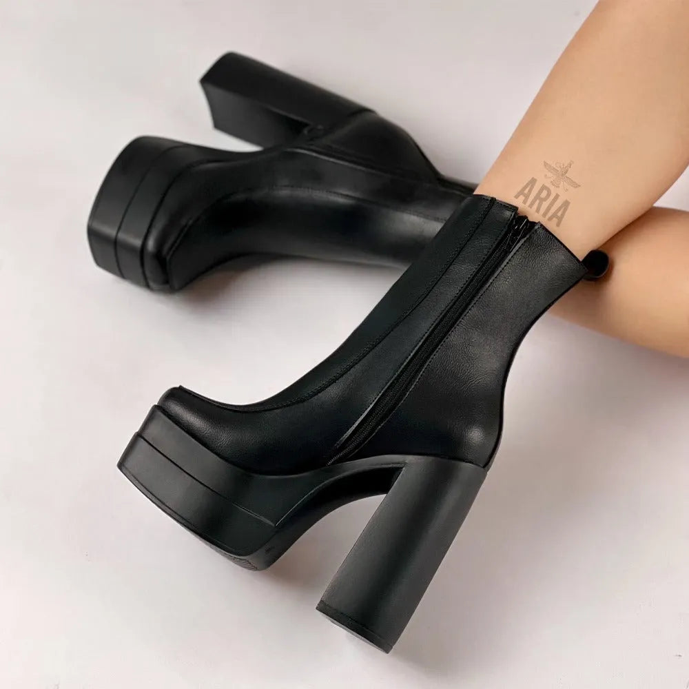 VERSARIA FRANSHESKA MATE