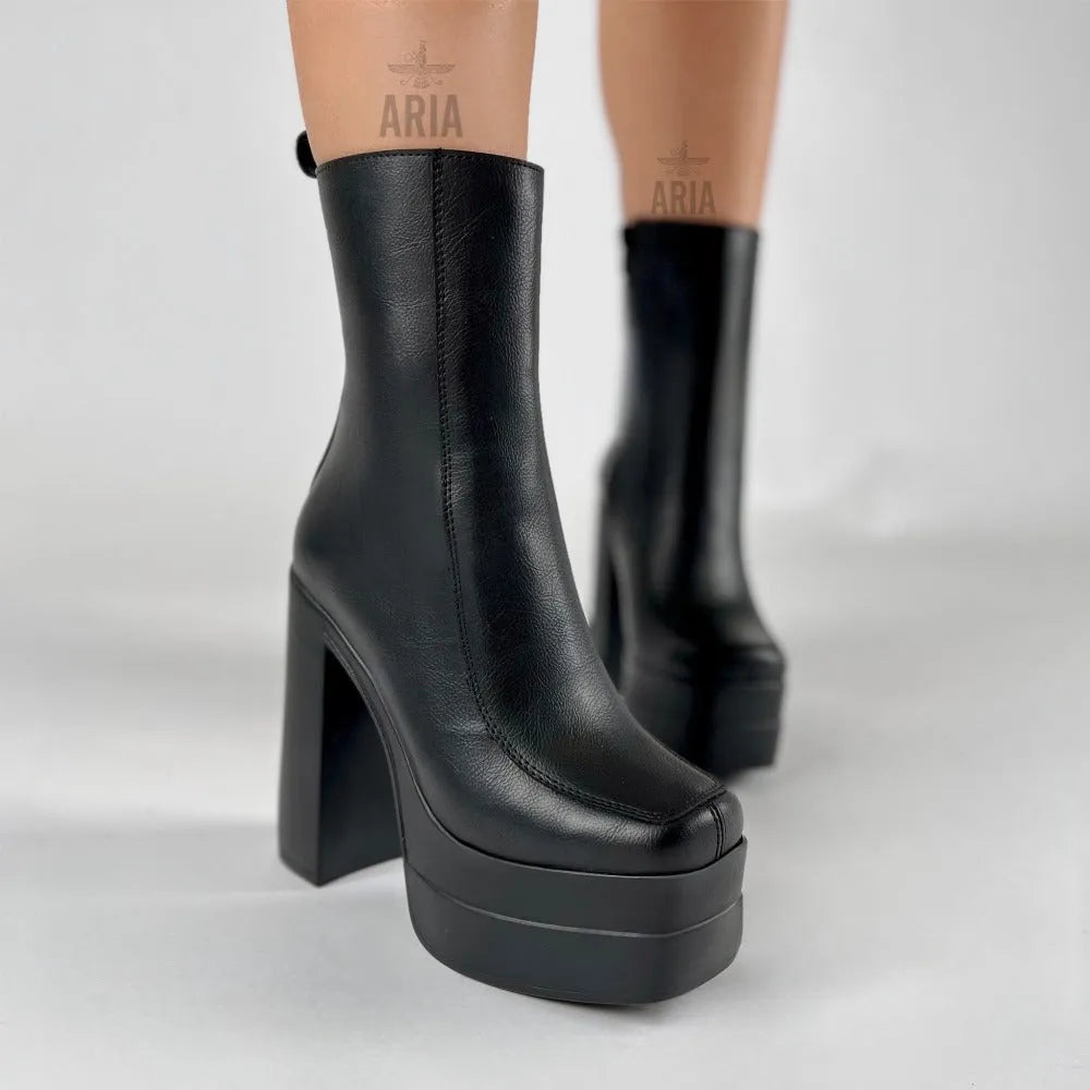 VERSARIA FRANSHESKA MATE