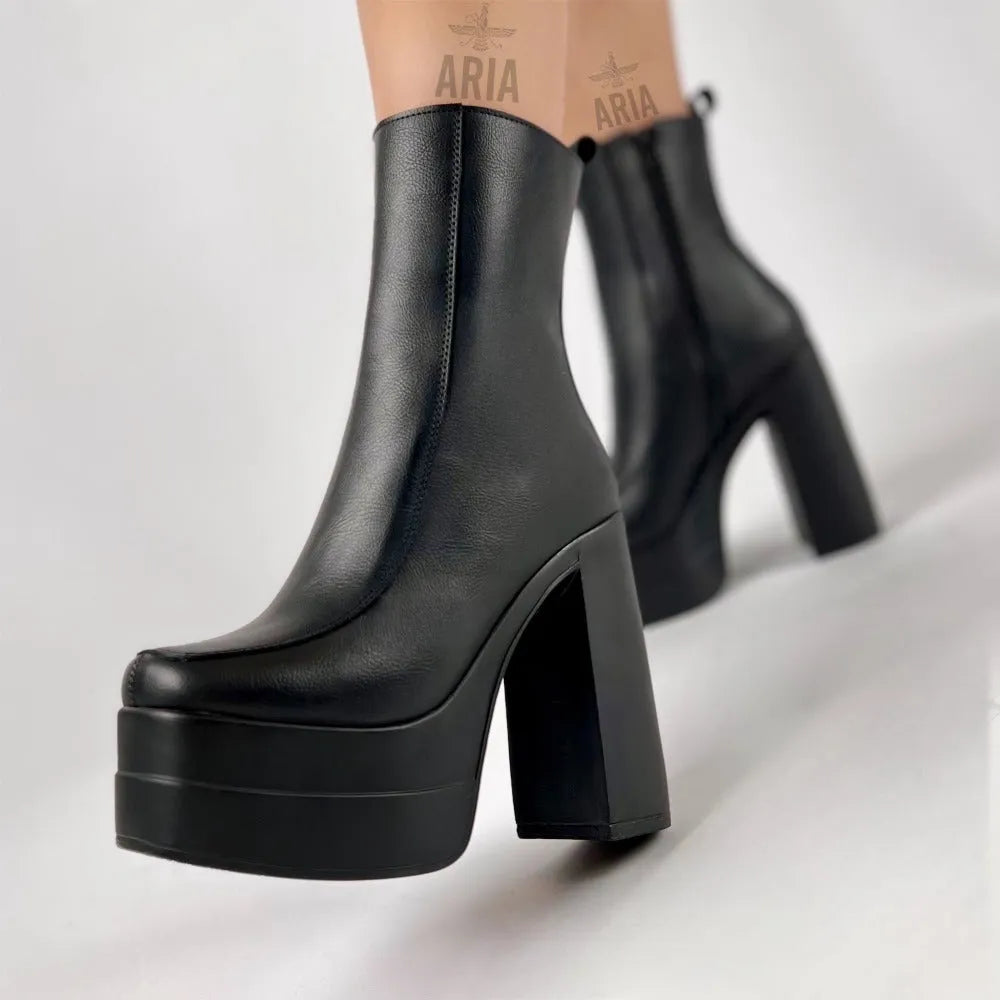 VERSARIA FRANSHESKA MATE