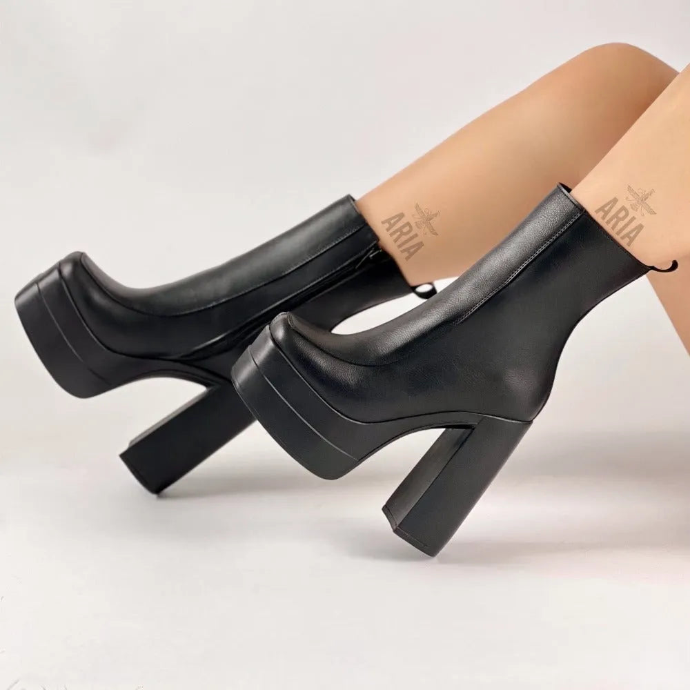 VERSARIA FRANSHESKA MATE