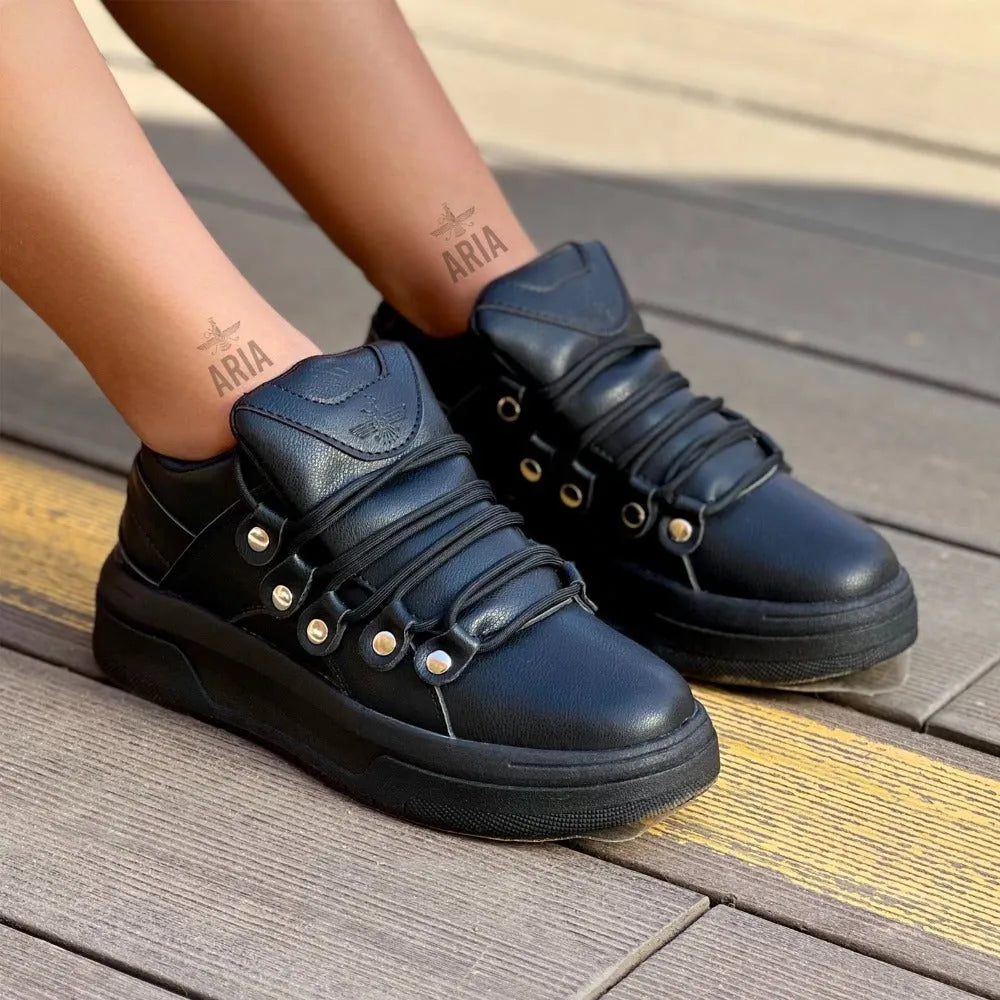 SNEAKER ALEJANDRA NEGRO