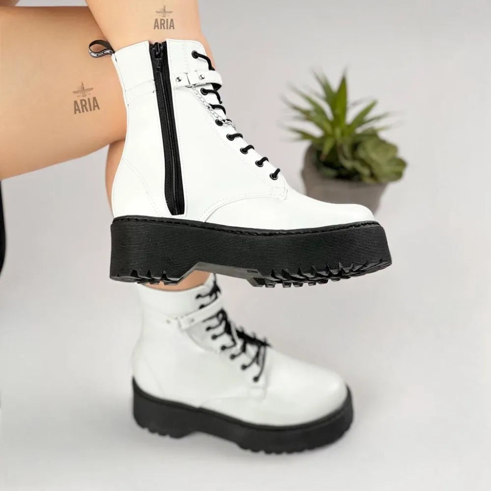 COMBAT PATRICIA BLANCO