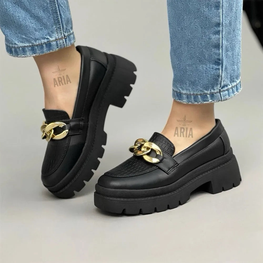 MOCASIN ALEYDA NEGRO GRABADO